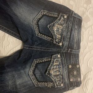 Excellent condition like new used size 26. Miss me jeans